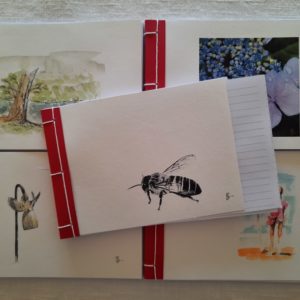 calepin-rouge-abeille-carnettiste