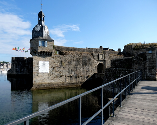 pascale-bodin-carnettiste-concarneau-beffroi